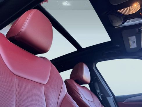 Used 2024 BMW X3 M40i w/ Premium Package image 16