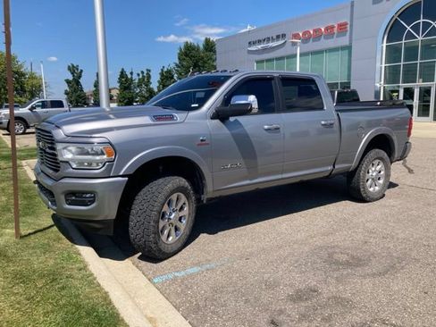 Used 2021 RAM 2500 Laramie AWD/4WD image 2