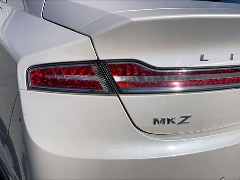 Used 2017 Lincoln MKZ Premiere image 26