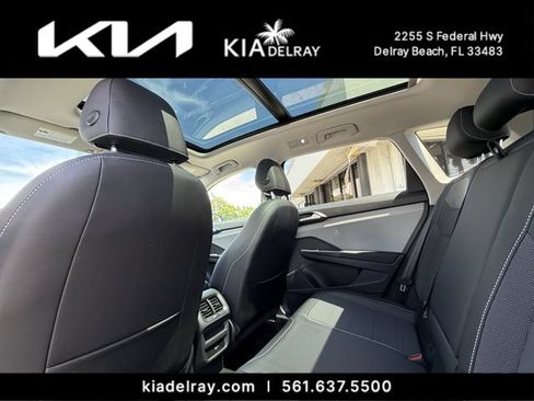 Used 2023 Volkswagen Taos SE w/ Panoramic Sunroof Package FWD image 14