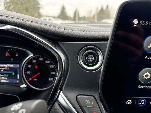 Used 2024 Chevrolet Blazer LT w/ Convenience Package image 16