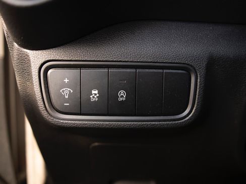 Used 2023 Kia Soul LX image 11