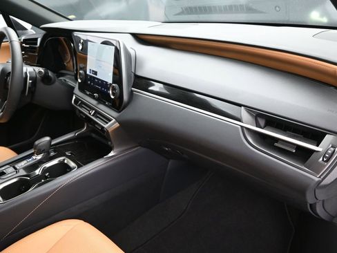 Certified 2025 Lexus RX 350 FWD w/ Technology Package image 24