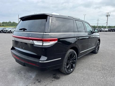 Used 2023 Lincoln Navigator Reserve w/ Equipment Group 201A AWD/4WD image 5