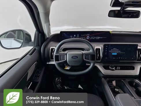 New 2025 Ford Expedition Active image 23