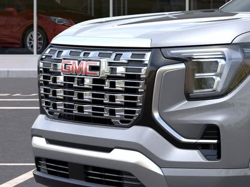 New 2027 GMC Terrain Denali w/ LPO, Black Badging Package AWD/4WD image 13