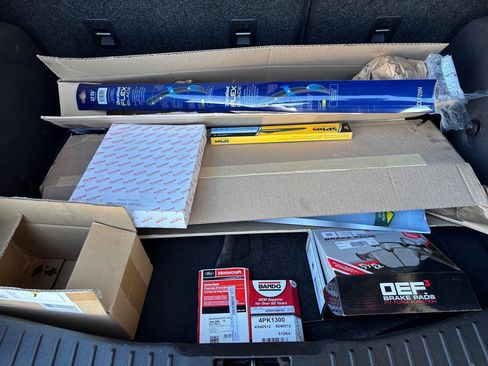 Used 2018 Ford Focus SE w/ Cold Weather Package image 11