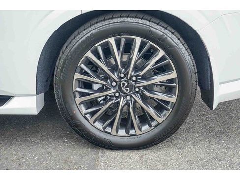 New 2026 INFINITI QX80 Autograph w/ Premium Cargo Package AWD/4WD image 10