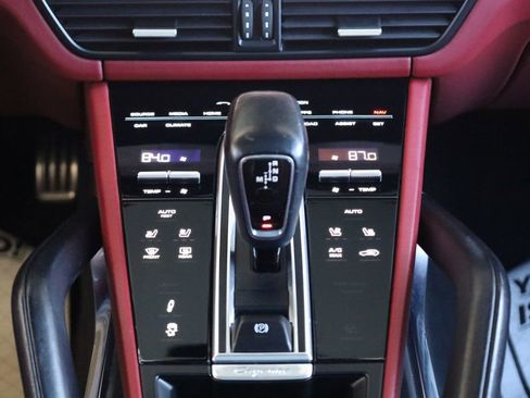 Used 2021 Porsche Cayenne Turbo w/ Premium Package Plus image 42