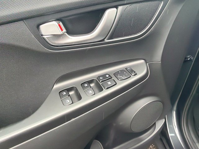 Used 2022 Hyundai Kona SEL w/ Convenience Package AWD/4WD image 17