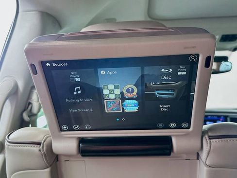 Used 2017 Chrysler Pacifica Limited w/ UConnect Theater Package image 26