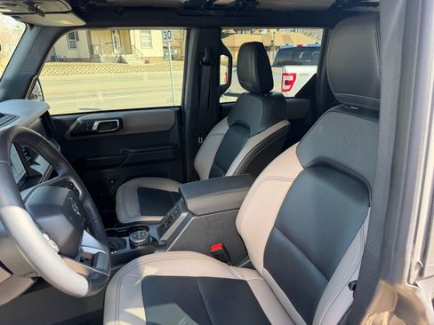 Used 2024 Ford Bronco Wildtrak AWD/4WD image 14