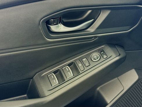 Used 2025 Honda Accord SE image 10