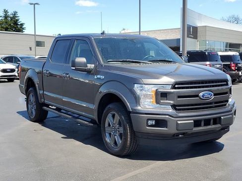 Used 2020 Ford F150 XLT w/ Equipment Group 302A Luxury AWD/4WD image 2