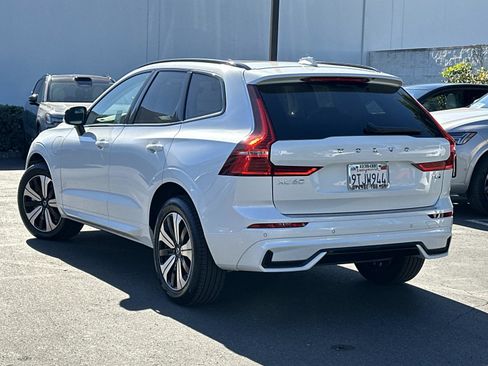 Certified 2025 Volvo XC60 T8 Core w/ Protection Package Premier image 6