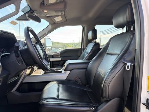 Used 2019 Ford F250 Lariat w/ Lariat Ultimate Package AWD/4WD image 13