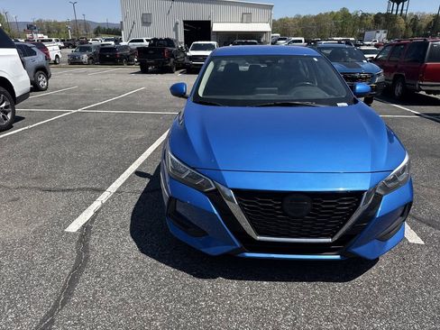 Used 2022 Nissan Sentra SV w/ Lighting Package image 19