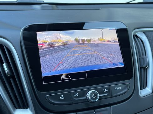 Used 2023 Chevrolet Malibu LT image 27