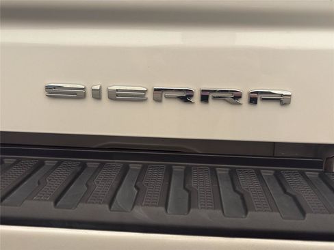 Used 2022 GMC Sierra 1500 Denali AWD/4WD image 53