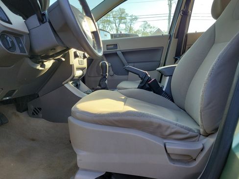 Used 2008 Ford Focus S image 16