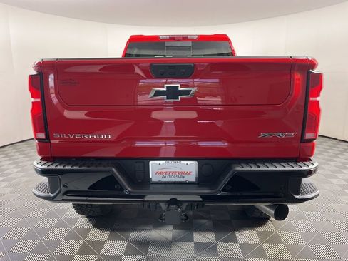 New 2026 Chevrolet Silverado 2500 ZR2 AWD/4WD image 4