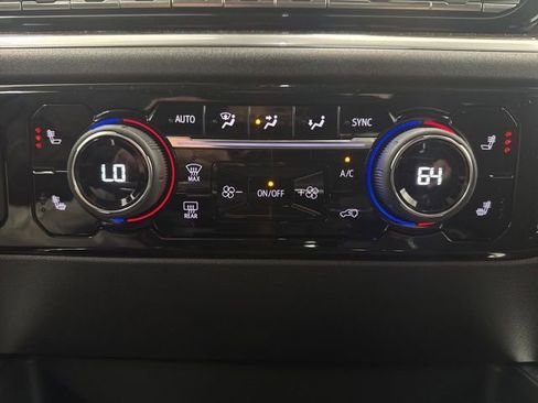New 2026 Chevrolet Silverado 1500 RST w/ Dark Appearance Package AWD/4WD image 20