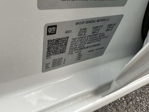 Used 2023 GMC Sierra 1500 SLE image 30