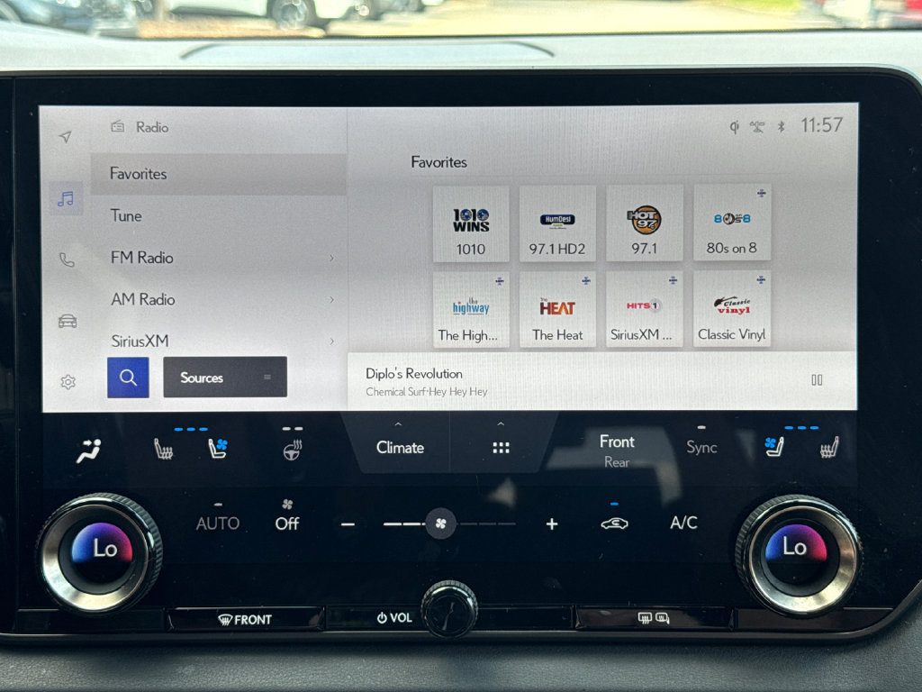 Used 2023 Lexus RX 350 Premium Plus w/ Accessory Package AWD/4WD image 28