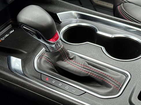 Used 2023 Chevrolet Traverse RS image 23