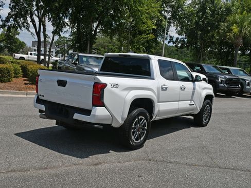 Certified 2024 Toyota Tacoma TRD Sport AWD/4WD image 4