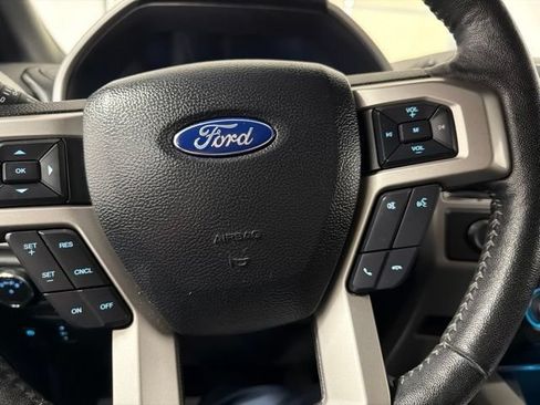 Used 2019 Ford F150 Lariat w/ Equipment Group 502A Luxury AWD/4WD image 29