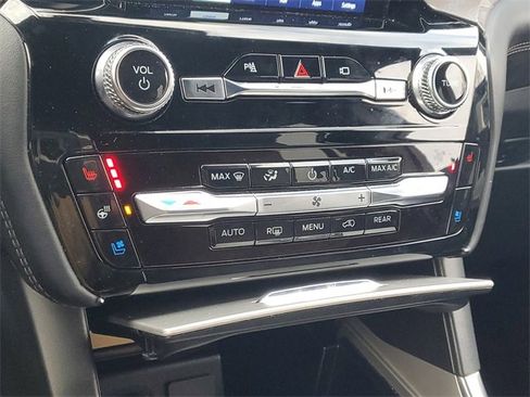 Certified 2022 Ford Explorer Platinum w/ Equipment Group 601A image 22