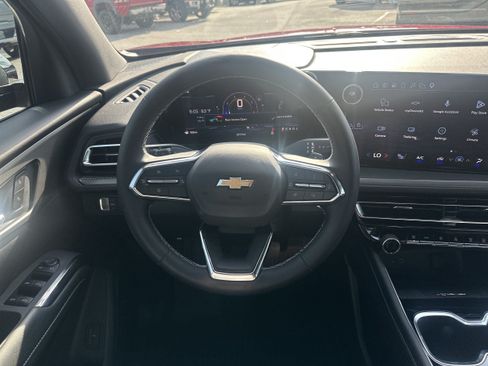 Used 2026 Chevrolet Traverse LT w/ Driver Confidence Package FWD image 23