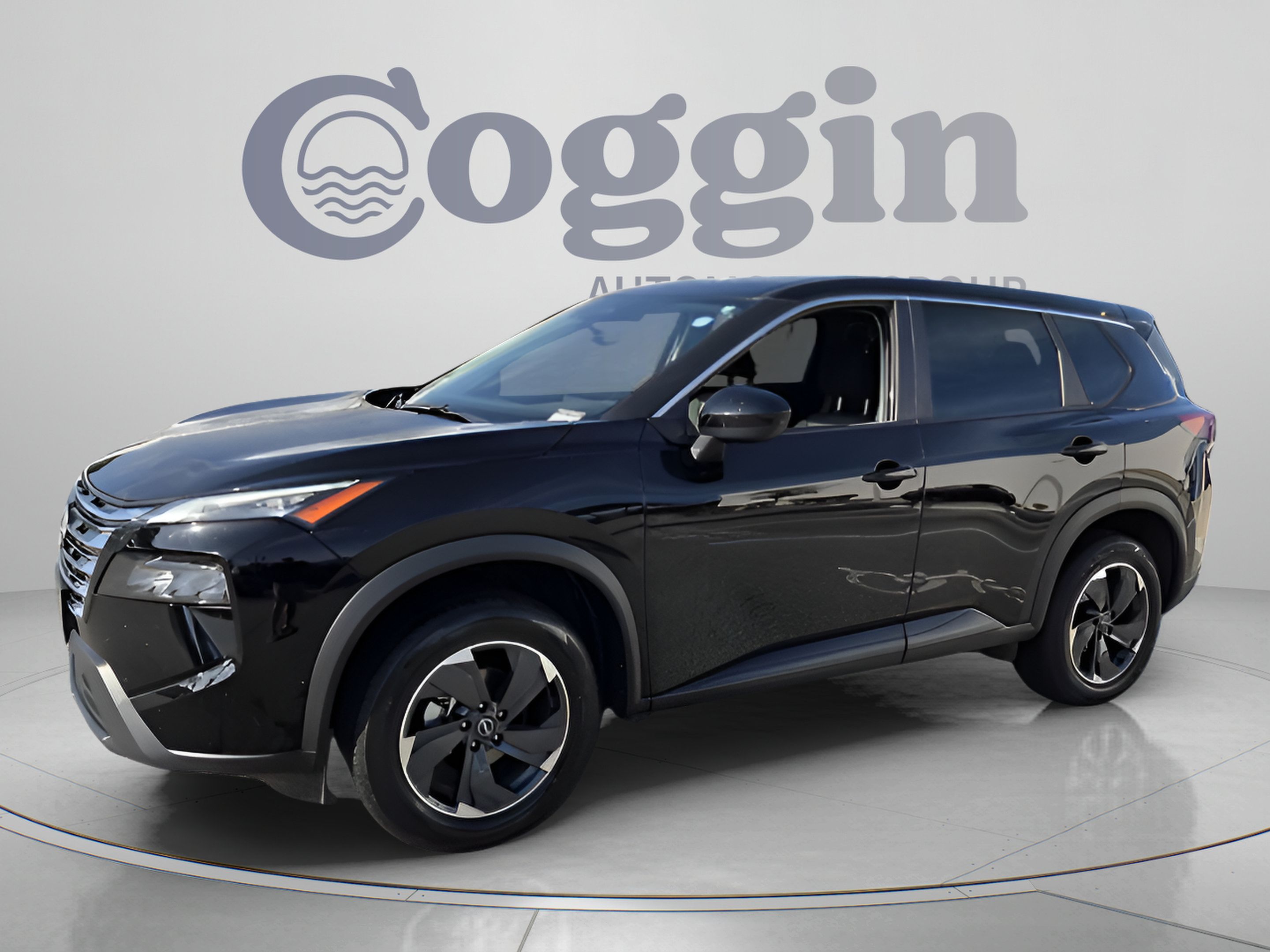 Used 2025 Nissan Rogue SV AWD/4WD image 1