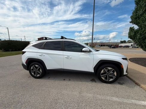 Used 2025 Hyundai Tucson SEL FWD image 2
