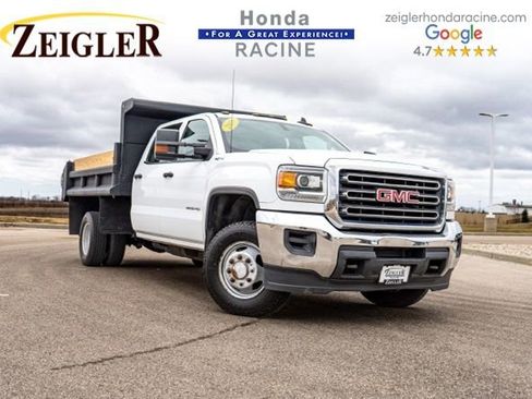 Used 2018 GMC Sierra 3500 Base w/ Sierra Convenience Package image 1