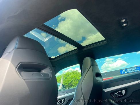 Used 2019 Lamborghini Urus AWD/4WD image 26