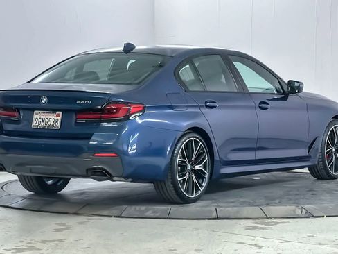 Used 2023 BMW 540i w/ Executive Package image 2