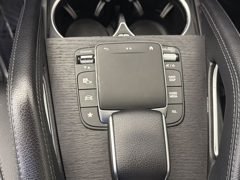 Used 2021 Mercedes-Benz GLE 450 4MATIC image 14