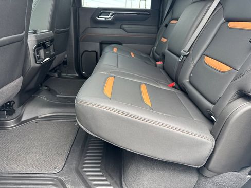 Used 2025 GMC Sierra 2500 AT4 w/ AT4 Premium Plus Package AWD/4WD image 21