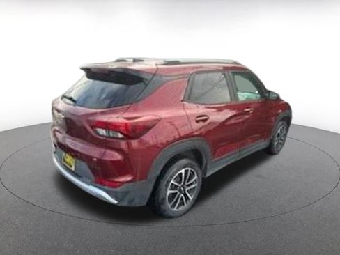 Used 2025 Chevrolet TrailBlazer LT image 4