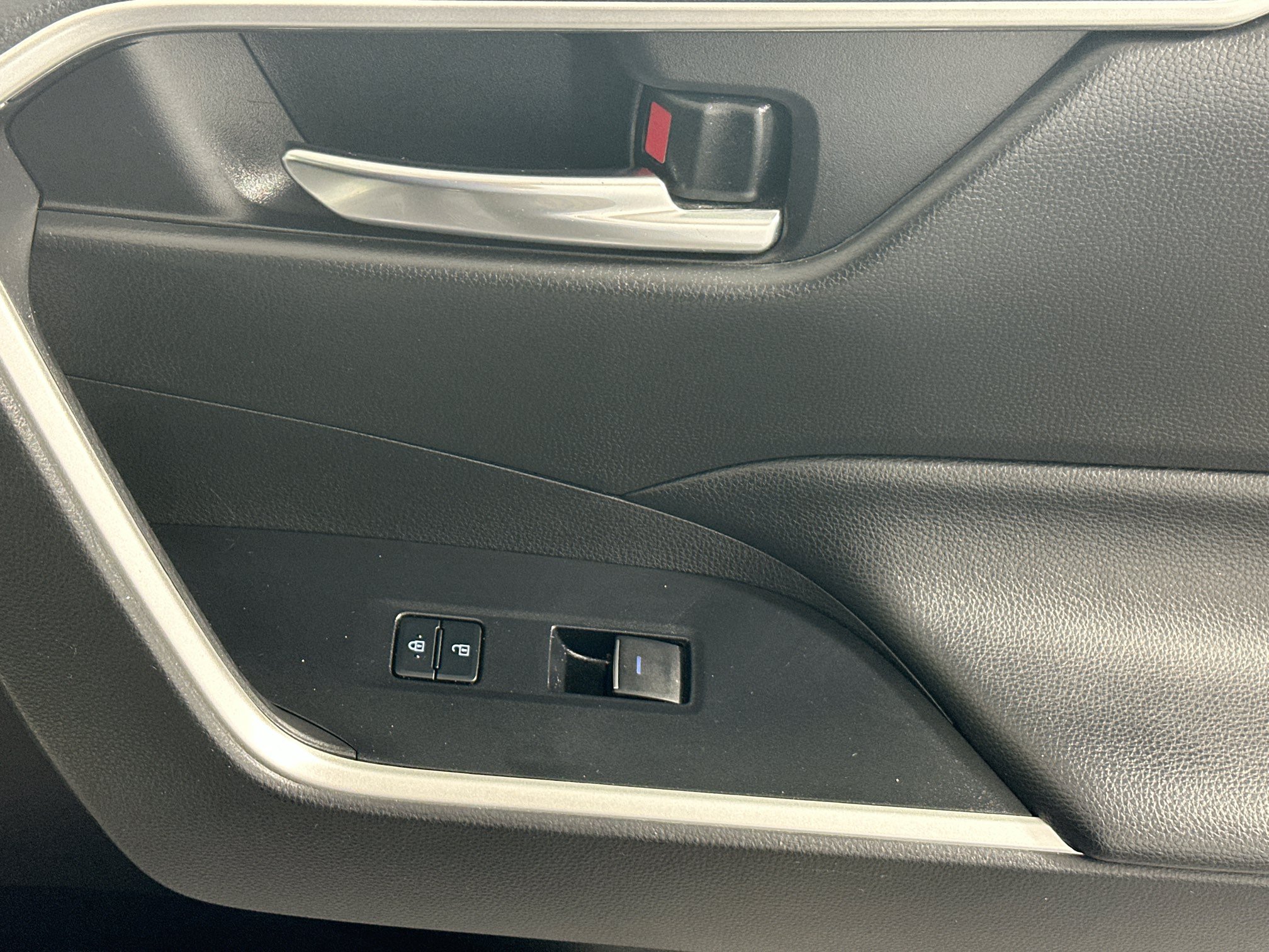Certified 2022 Toyota RAV4 SE AWD/4WD image 29