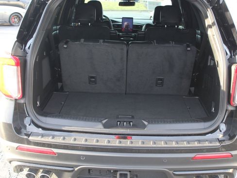 Used 2024 Ford Explorer ST w/ Equipment Group 401A image 18