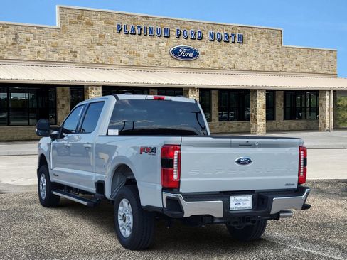 New 2026 Ford F250 XLT w/ XLT Premium Package AWD/4WD image 4