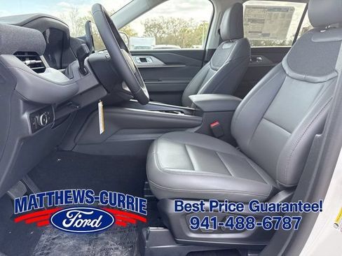 New 2026 Ford Explorer Active w/ Active Comfort Package RWD image 9