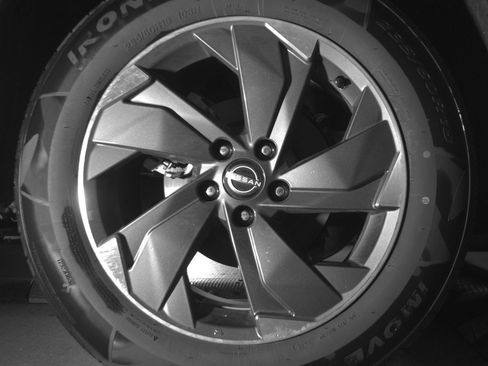 Used 2025 Nissan Rogue SV FWD image 15