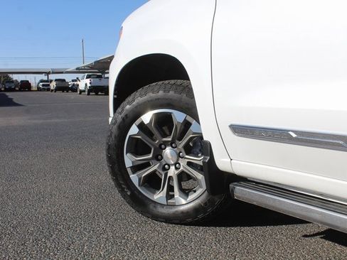 Used 2024 Chevrolet Silverado 1500 High Country w/ Technology Package image 12