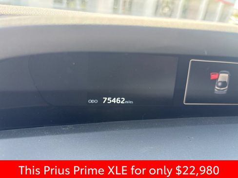 Used 2021 Toyota Prius Prime XLE FWD image 11
