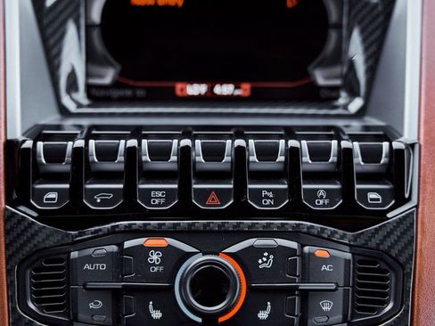 Used 2018 Lamborghini Aventador S AWD/4WD image 72