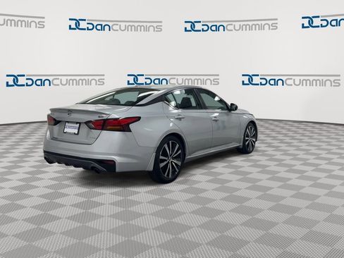 Used 2020 Nissan Altima 2.0 SR image 8